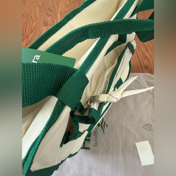 HALARA Pickleball Cream and Green Tote Bag NWT - Picture 8 of 10